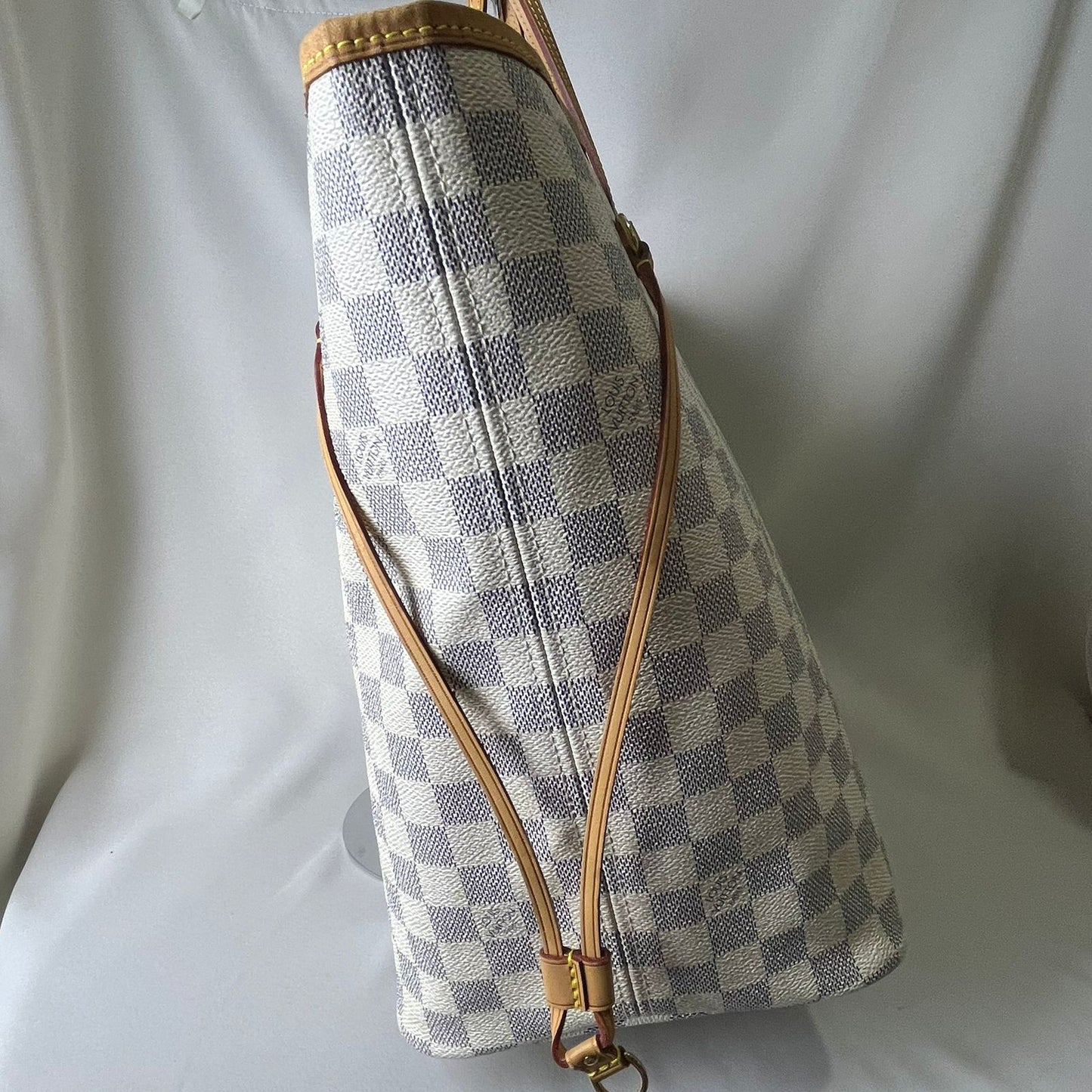 Louis Vuitton	Neverfull Damier Ebene GM, White