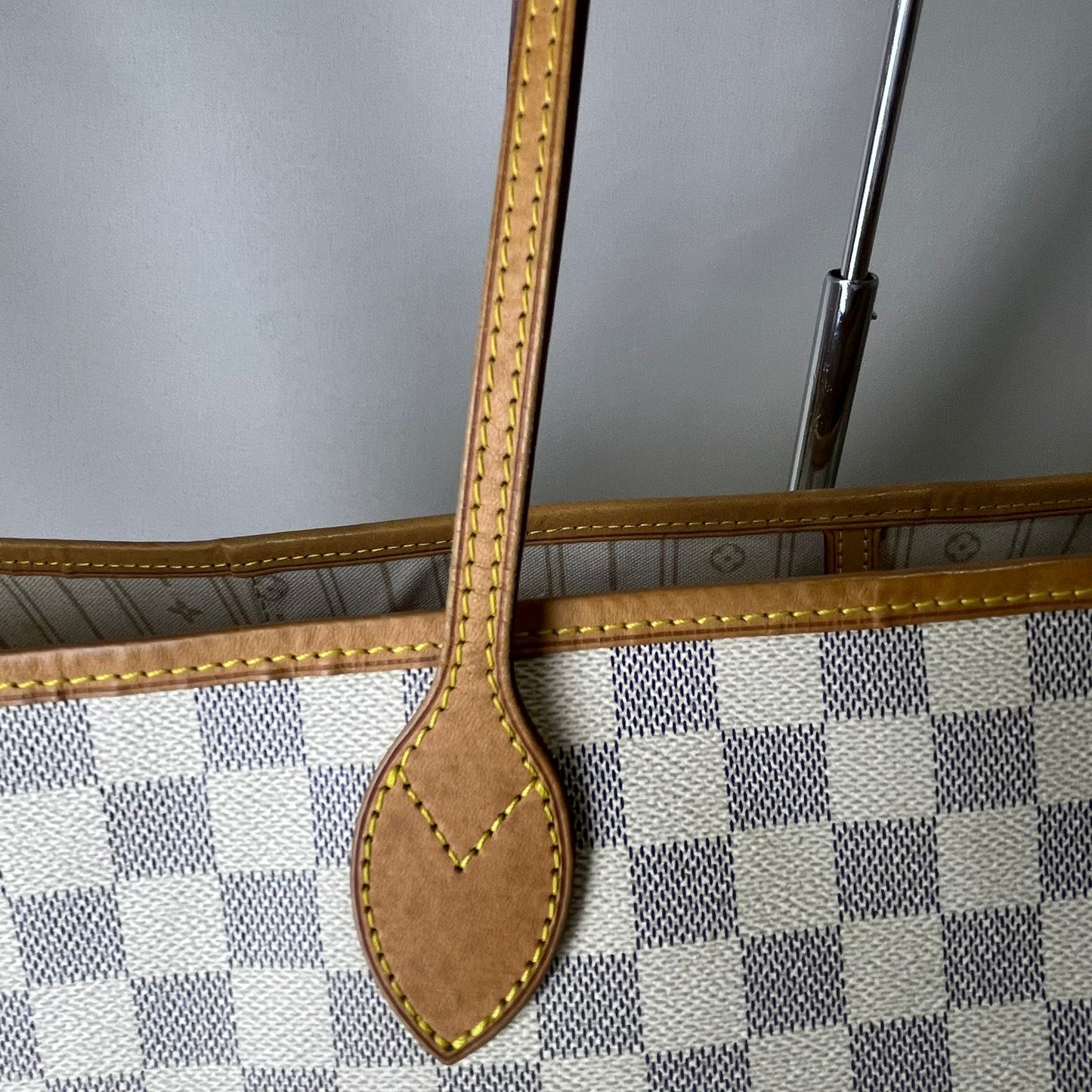 Louis Vuitton	Neverfull Damier Ebene GM, White