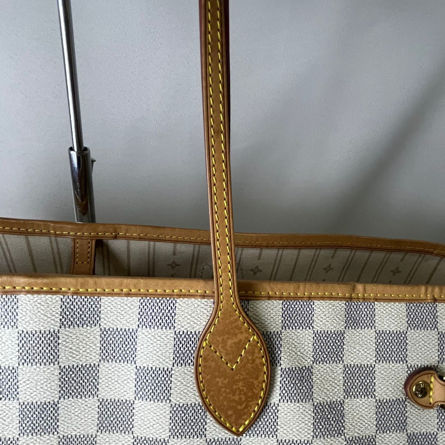 Louis Vuitton	Neverfull Damier Ebene GM, White