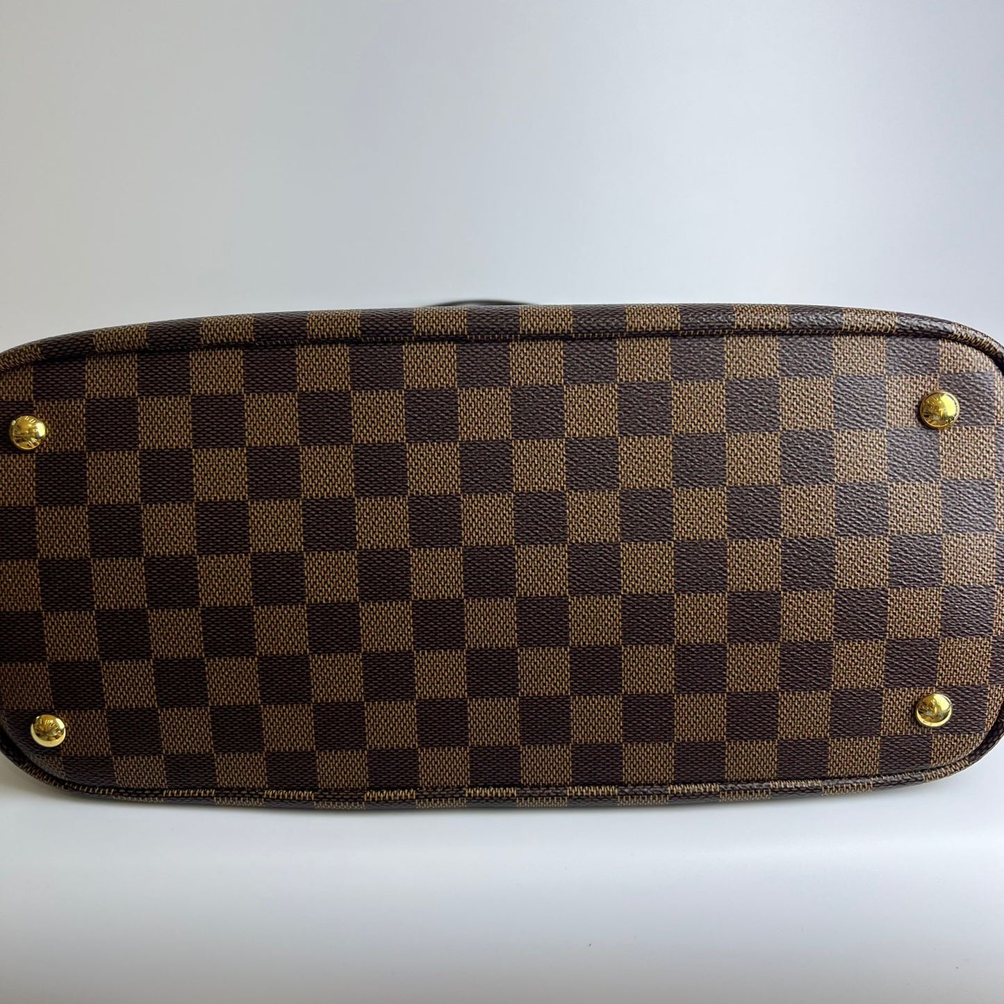 Louis Vuitton	Kensington Damier Ebene