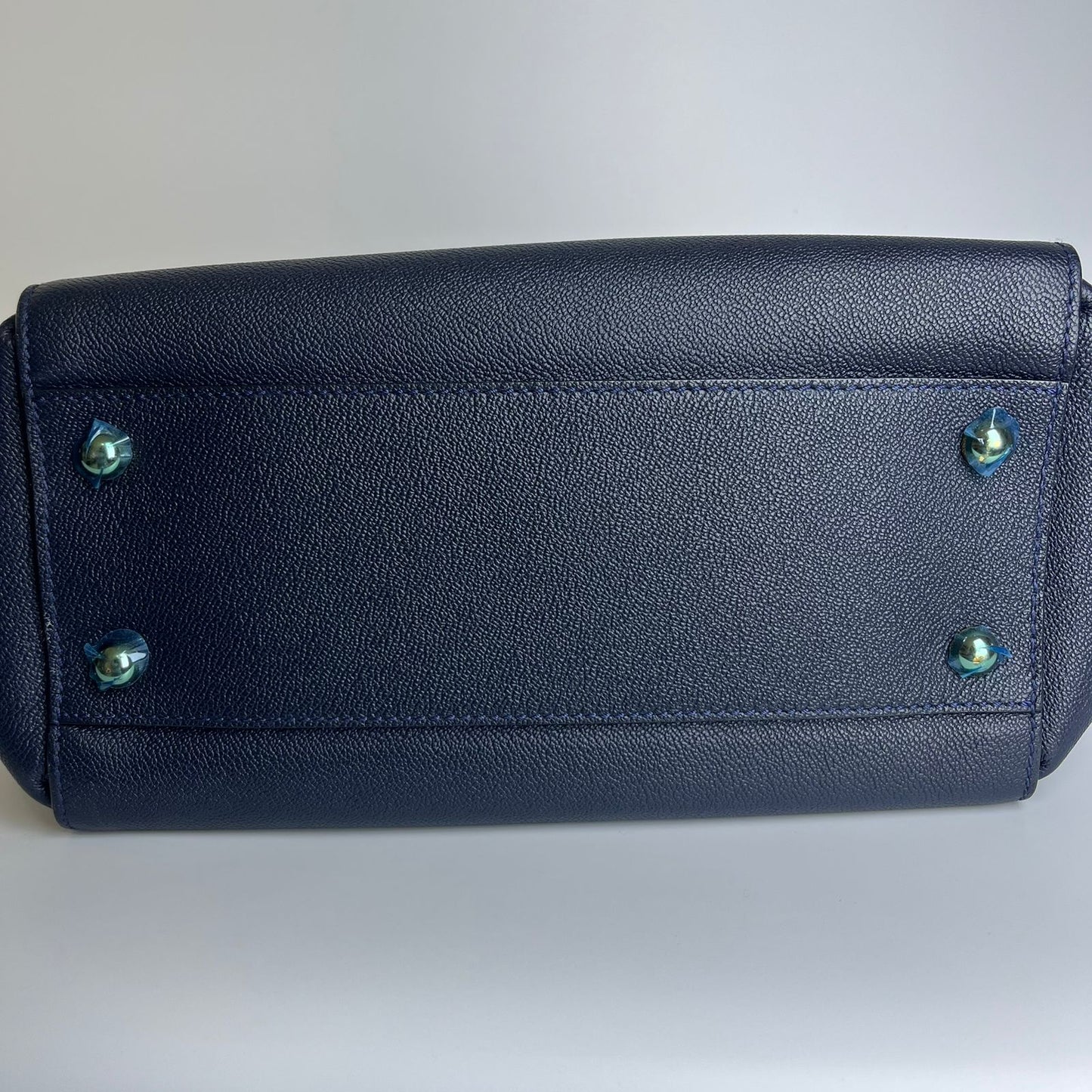 Burberry	Medium Buckle Tote Blue