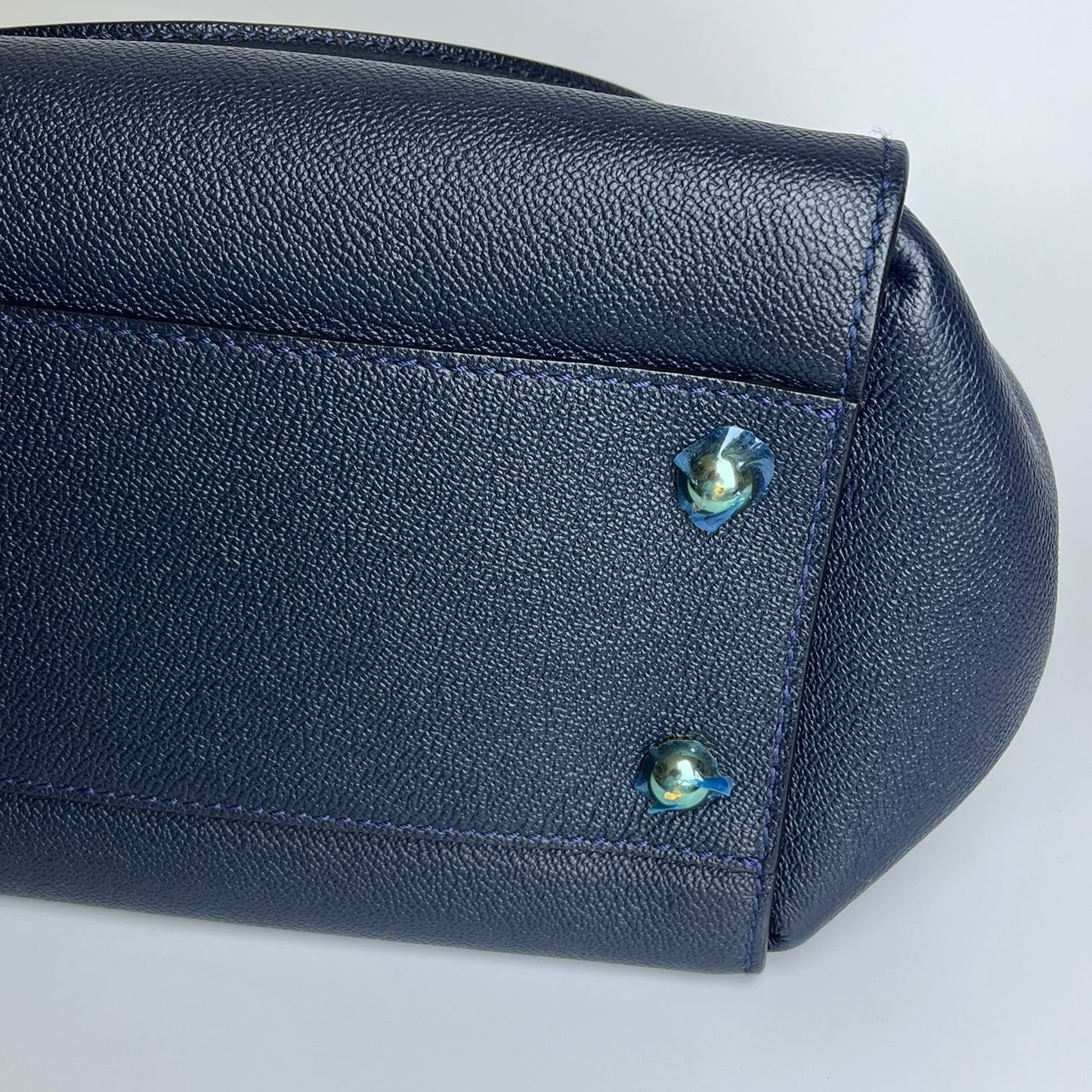 Burberry	Medium Buckle Tote Blue
