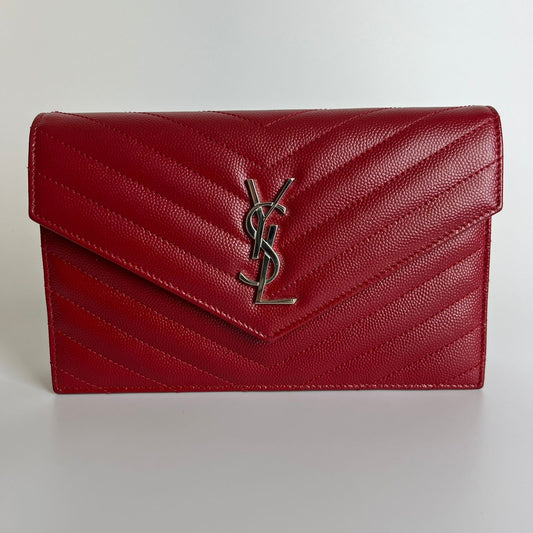 YSL	Classic Cassandre Chain Wallet Red