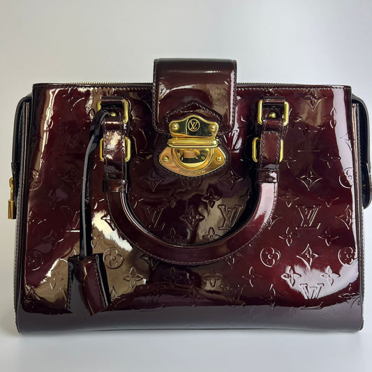 Louis Vuitton	Melrose Avenue Vernis Amarante Leather