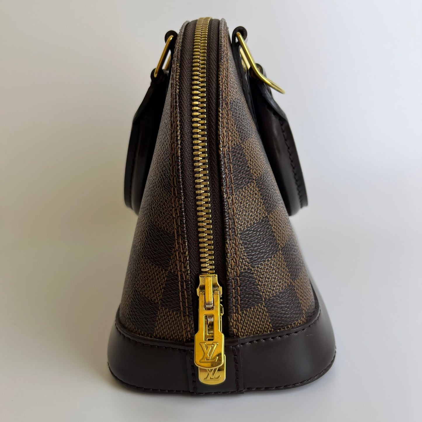 Louis Vuitton	Alma BB Damier Ebene