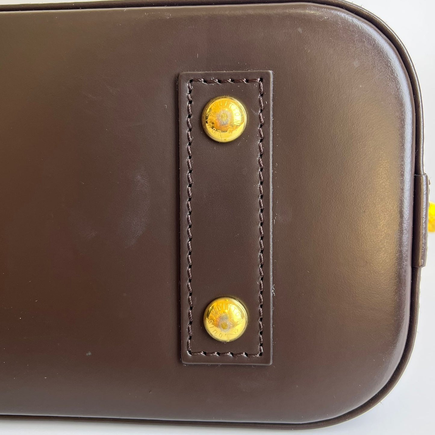 Louis Vuitton	Alma BB Damier Ebene