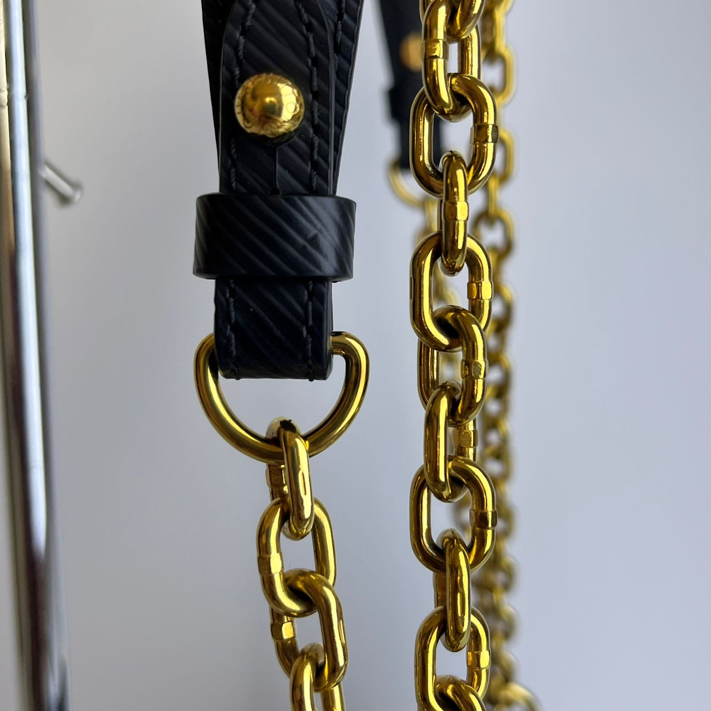 Louis Vuitton Twist MM