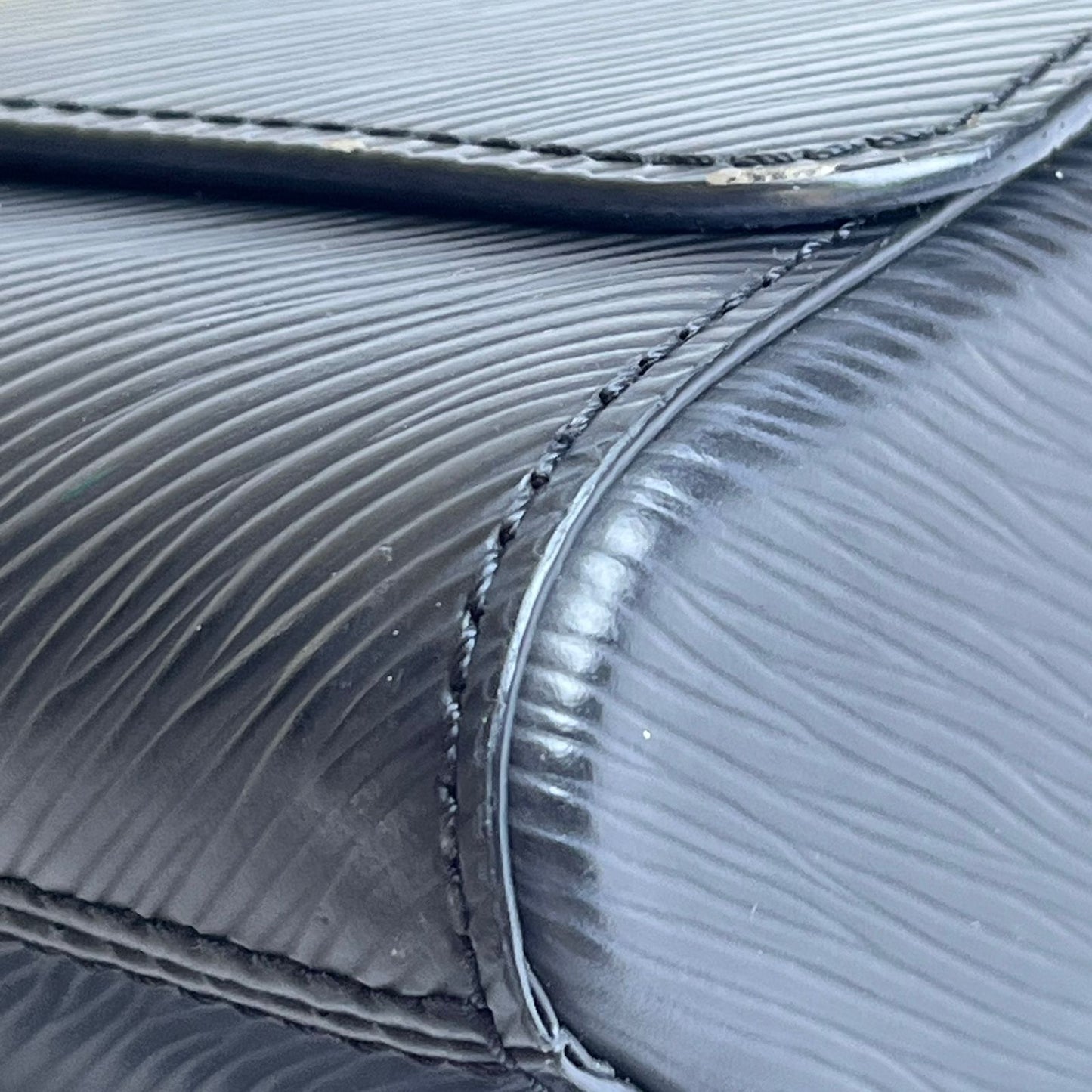 Louis Vuitton Twist MM