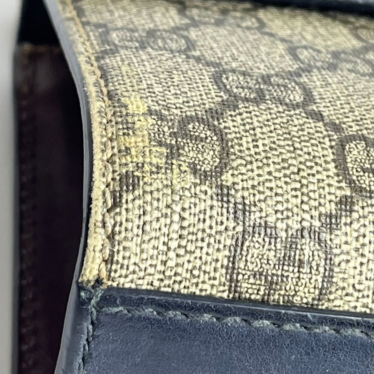 Gucci  Bag Black Beige Padlock
