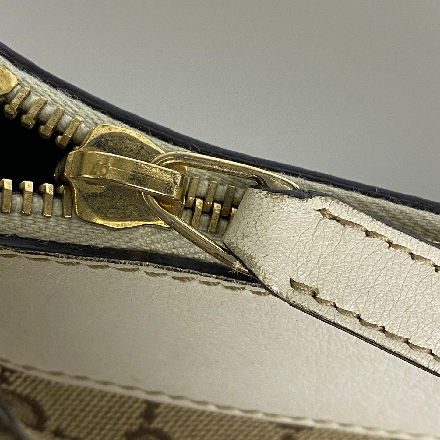 Gucci Abbey D-Ring Hobo Bag (White Trims)