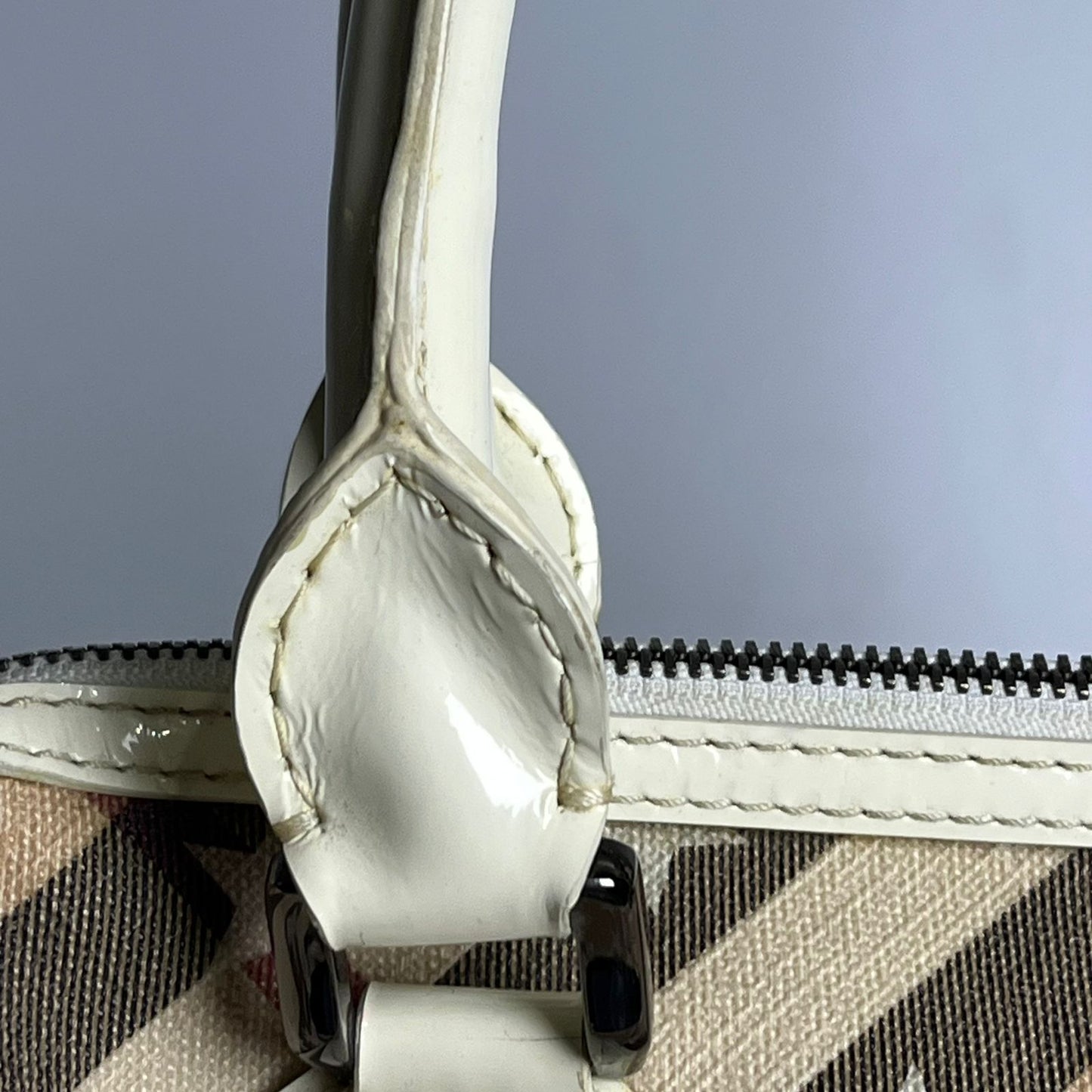 Burberry	Nickie Stars Tote White PVC