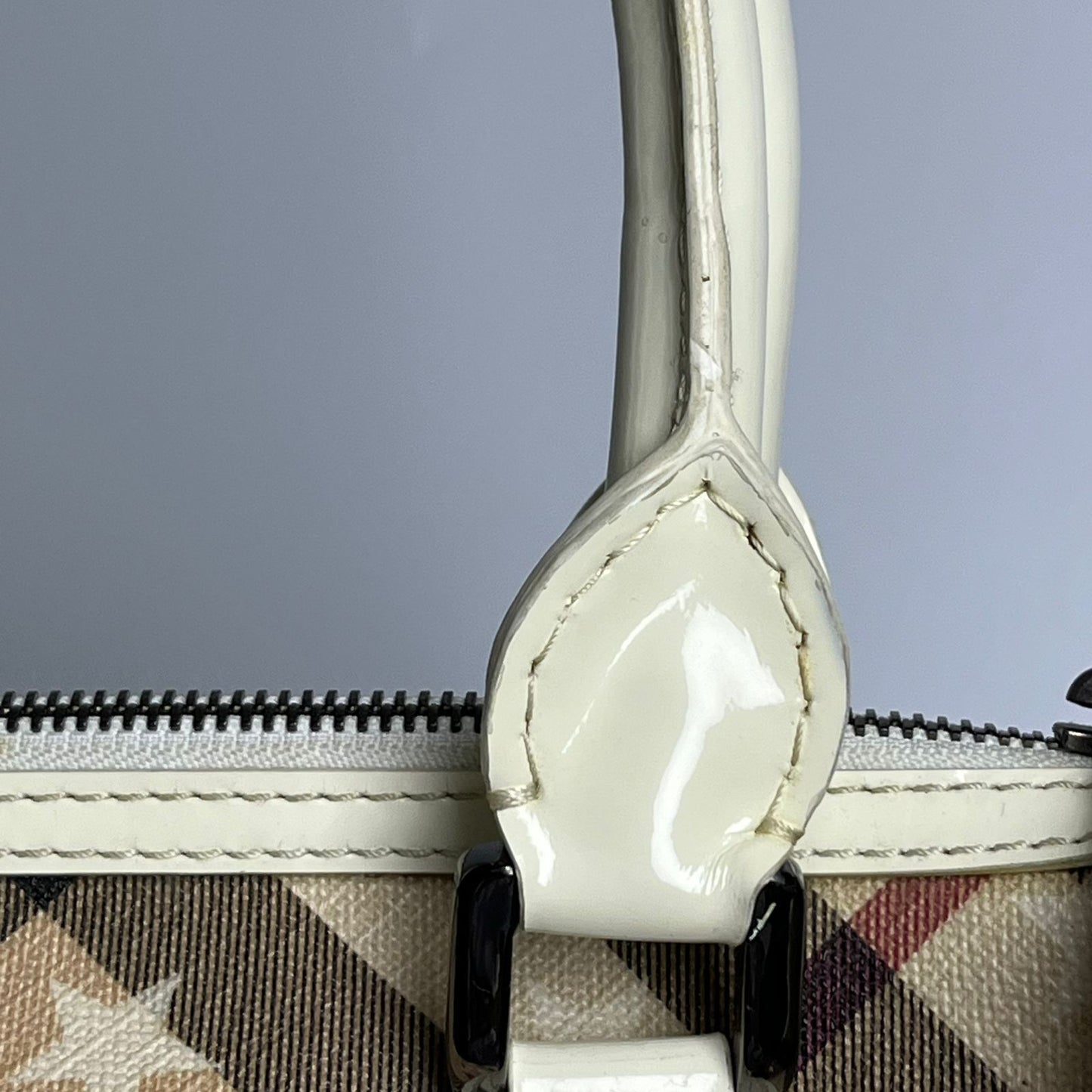 Burberry	Nickie Stars Tote White PVC