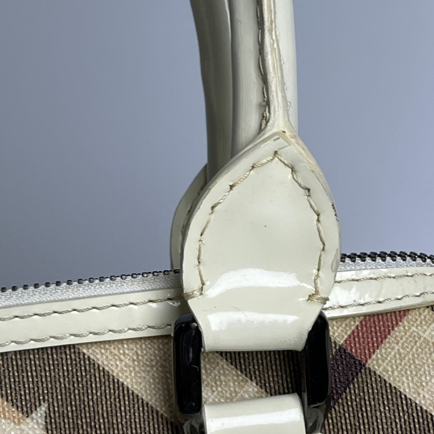 Burberry	Nickie Stars Tote White PVC