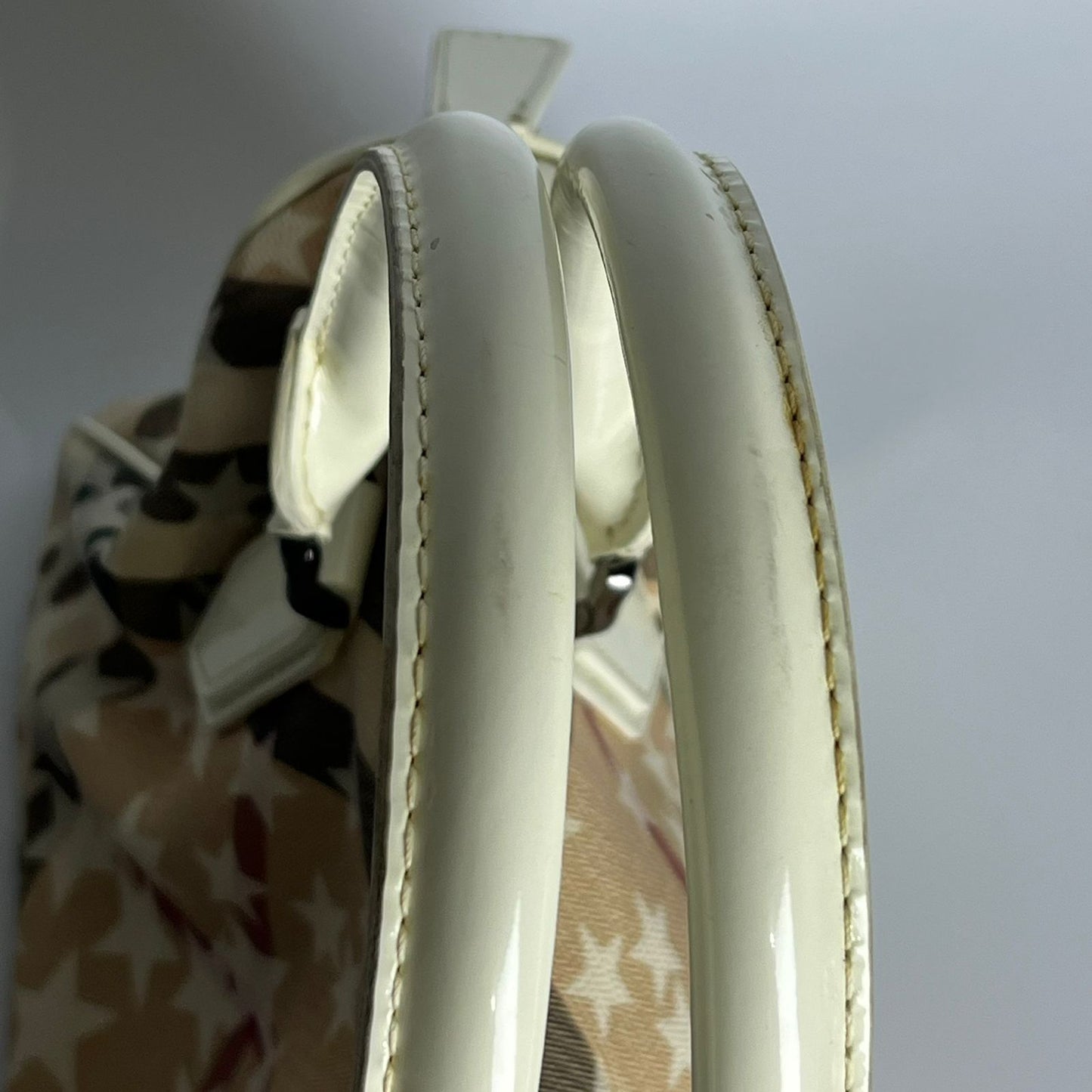 Burberry	Nickie Stars Tote White PVC