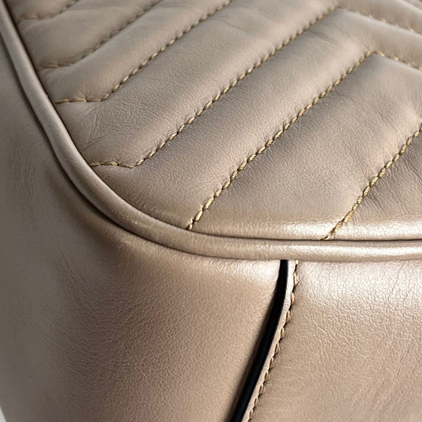 Gucci Marmont Flap Beige