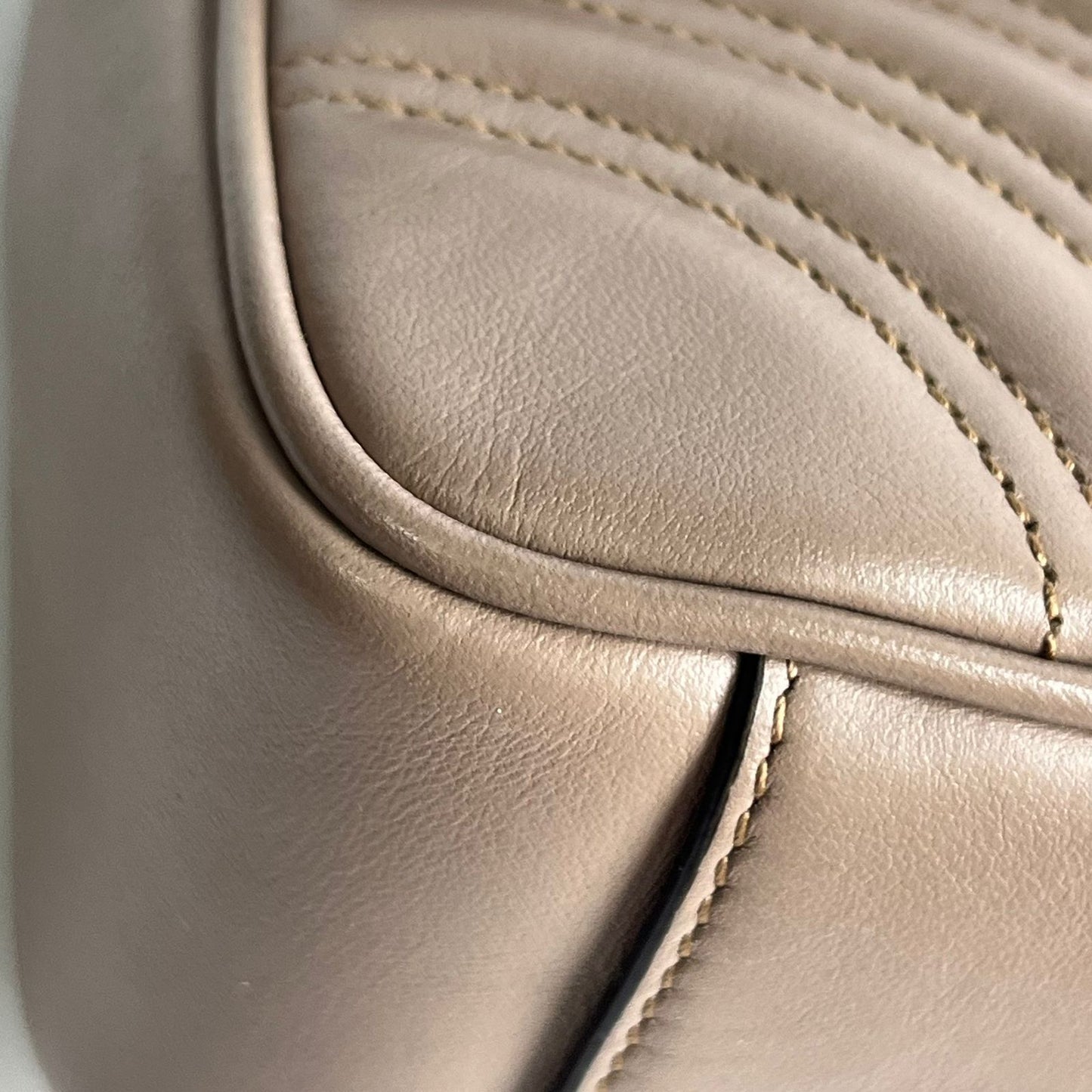 Gucci Marmont Flap Beige