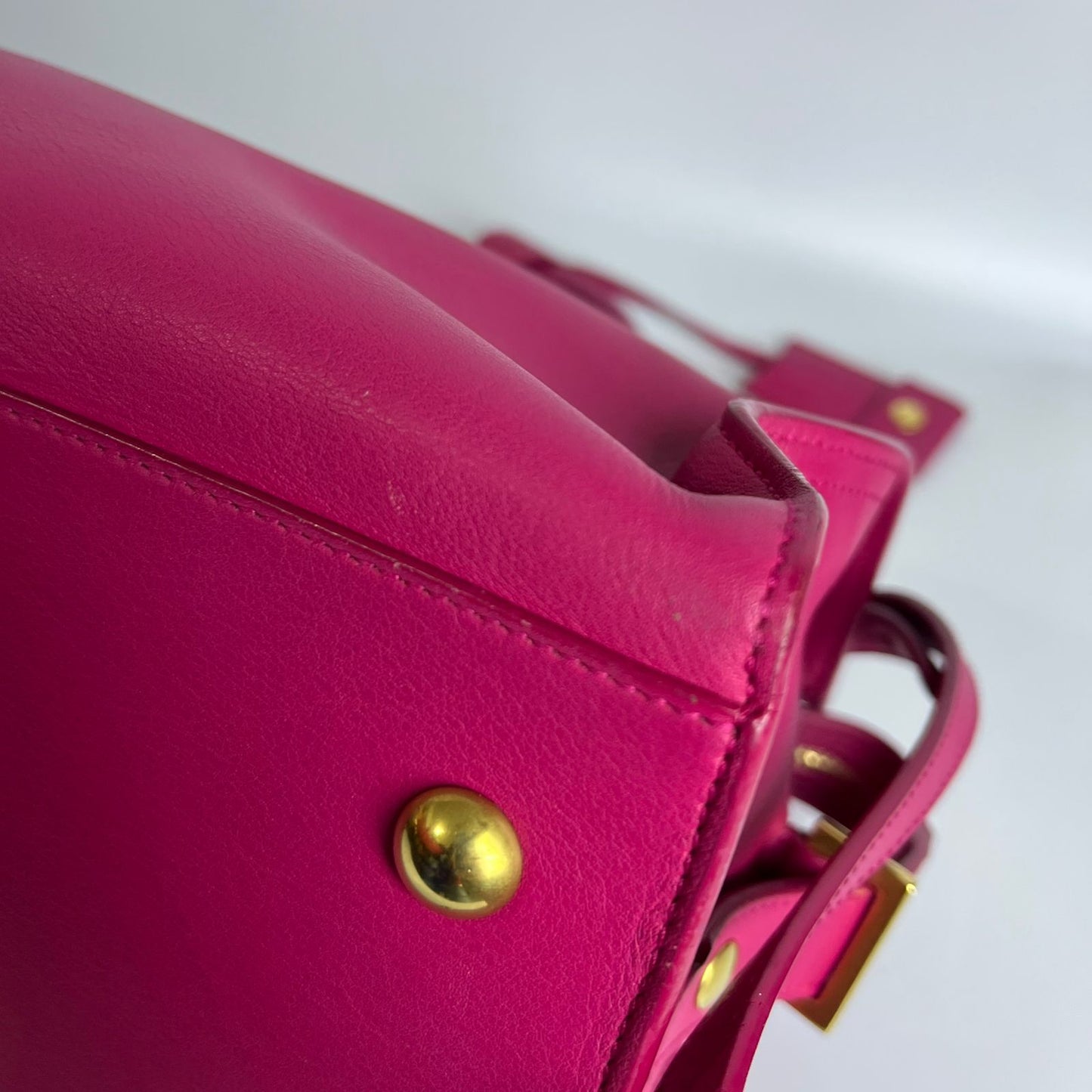 YSL	Cabas Hot Pink