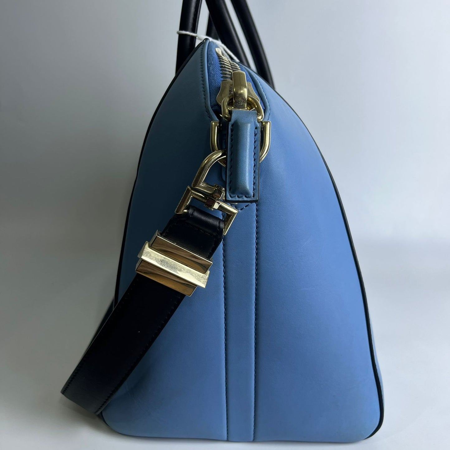 Givenchy Antigona Two-Toned Large Blue/Black