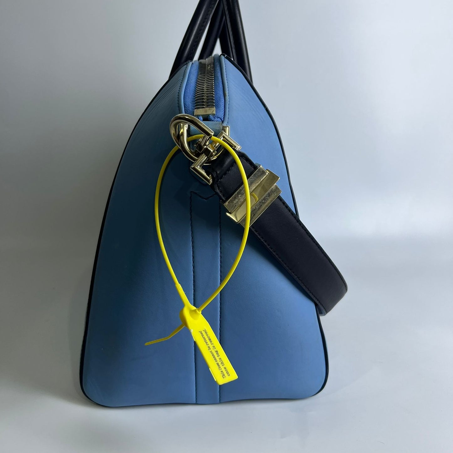 Givenchy Antigona Two-Toned Large Blue/Black