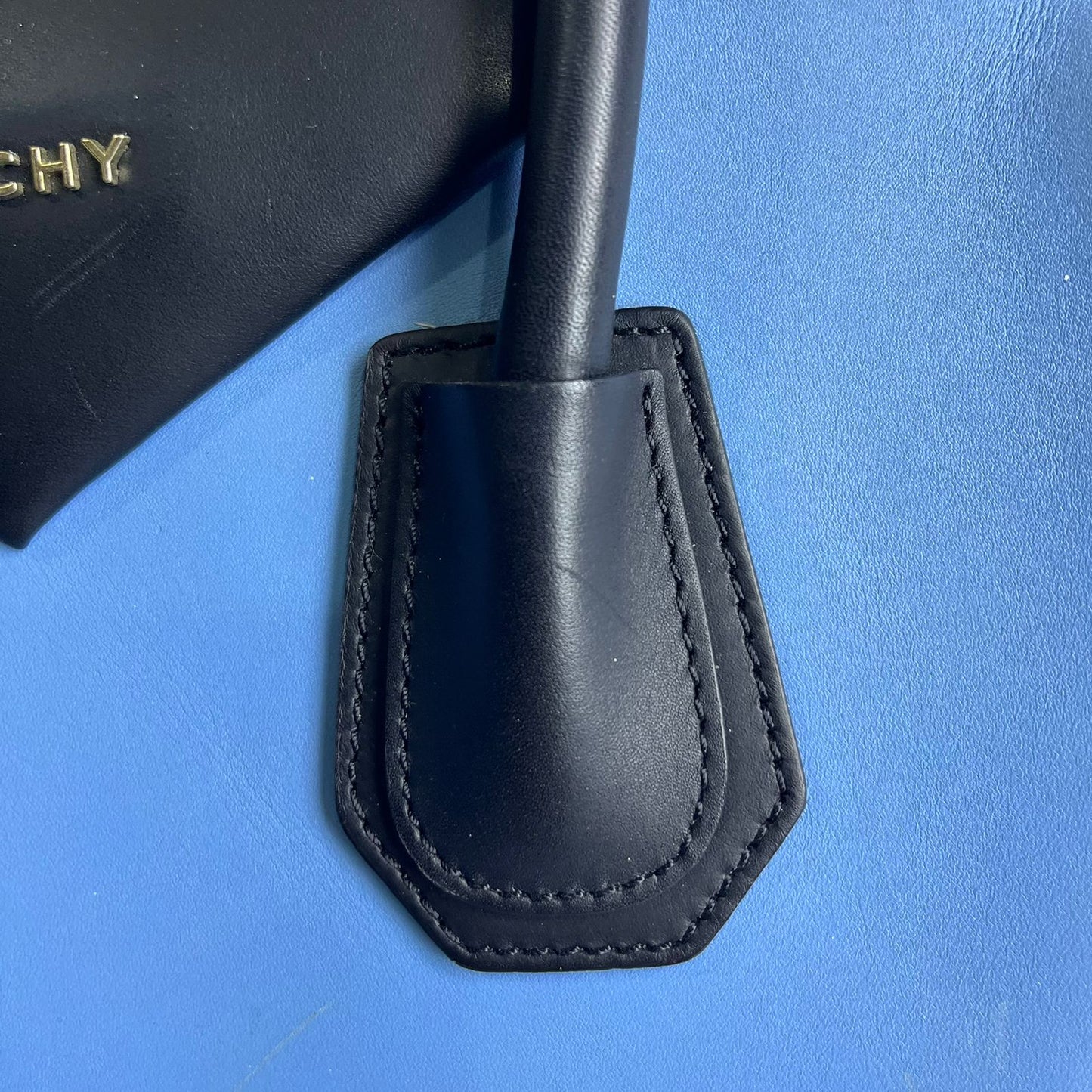 Givenchy Antigona Two-Toned Large Blue/Black