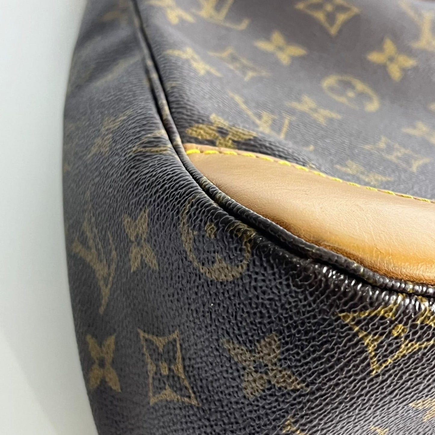 Louis Vuitton	Boulogne 30 Shoulder Bag Monogram Canvas