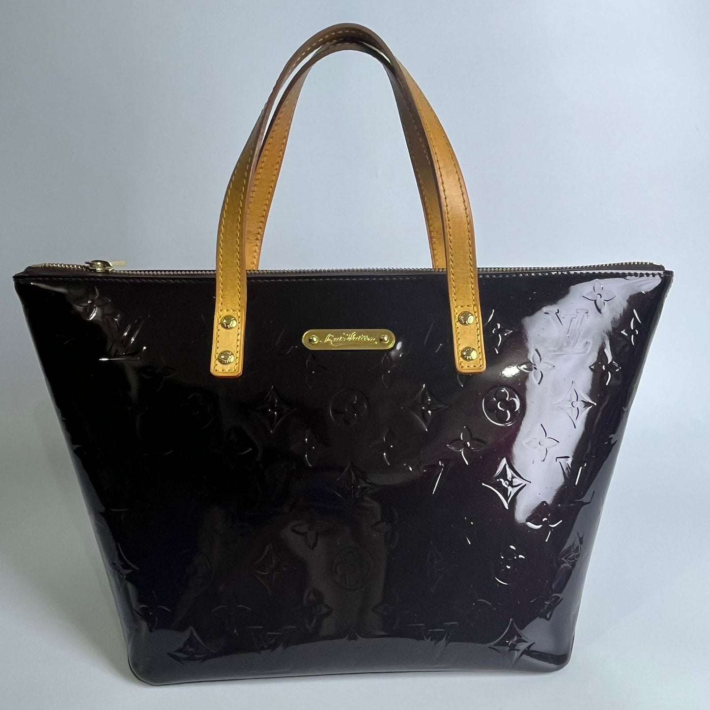 Louis Vuitton	Vernis Bellevue Handbag Dark Violet