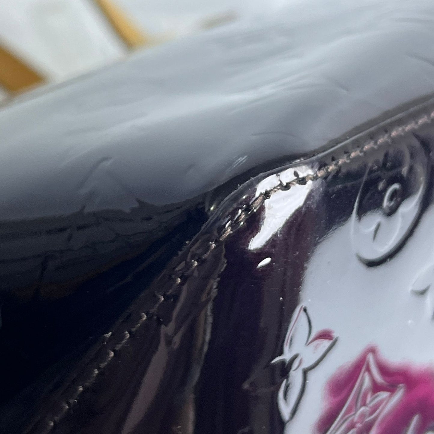 Louis Vuitton	Vernis Bellevue Handbag Dark Violet