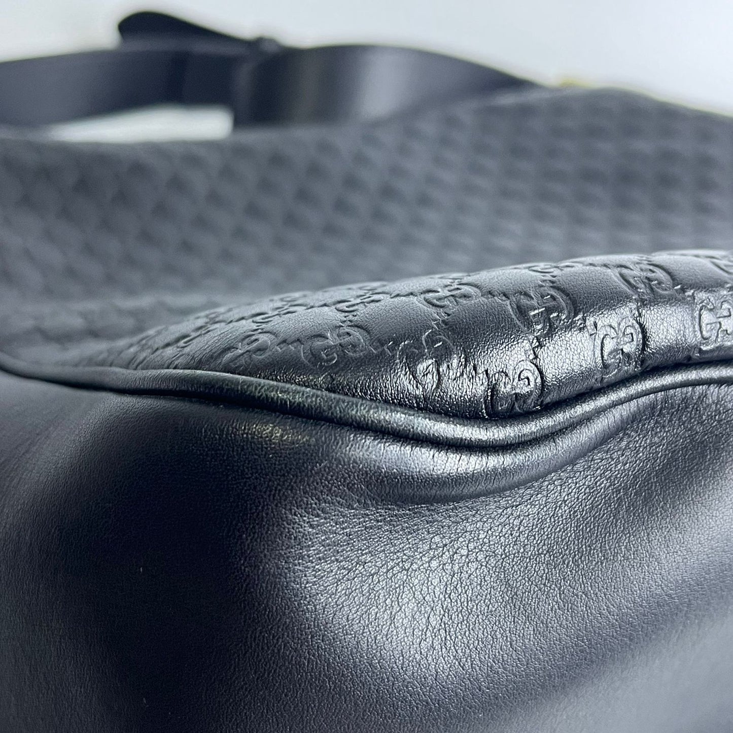 Gucci Microguccissima Hobo Bag Black