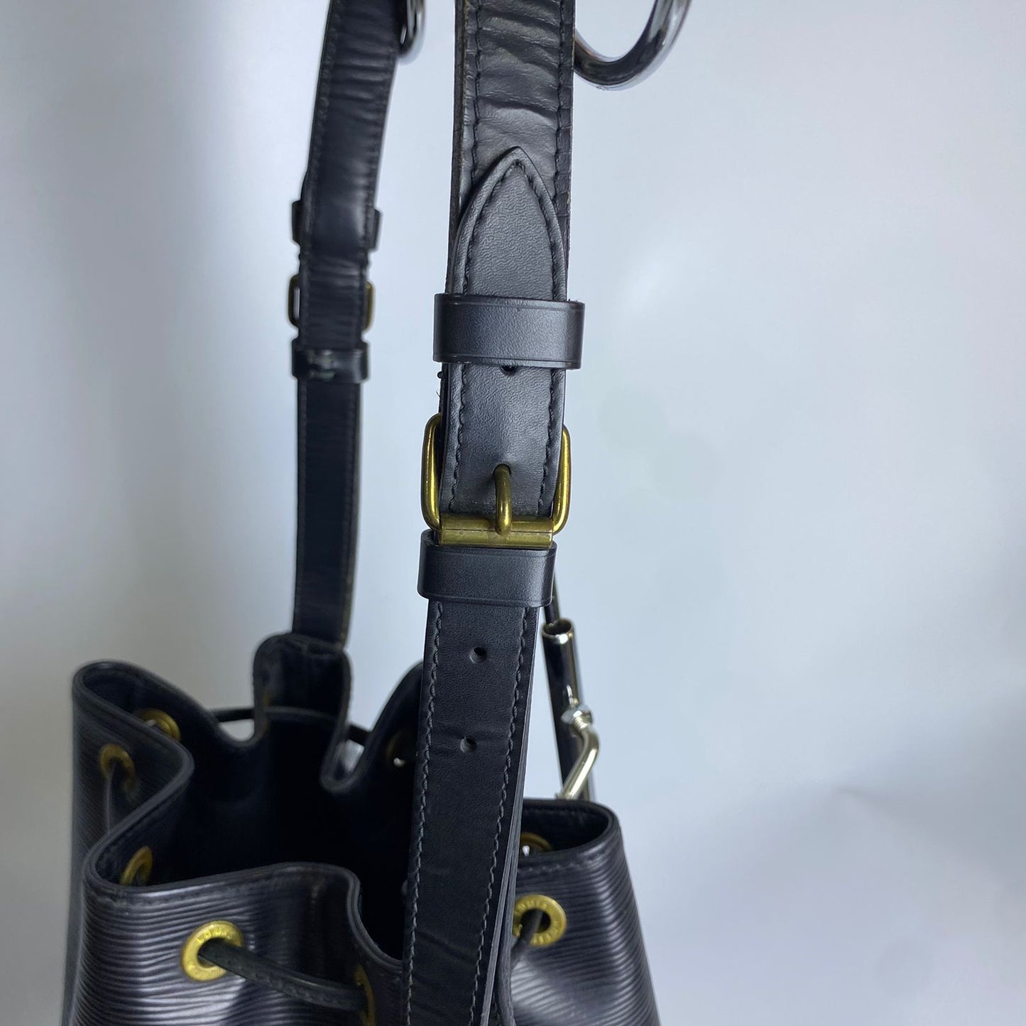 Louis Vuitton	Epi Noe Black