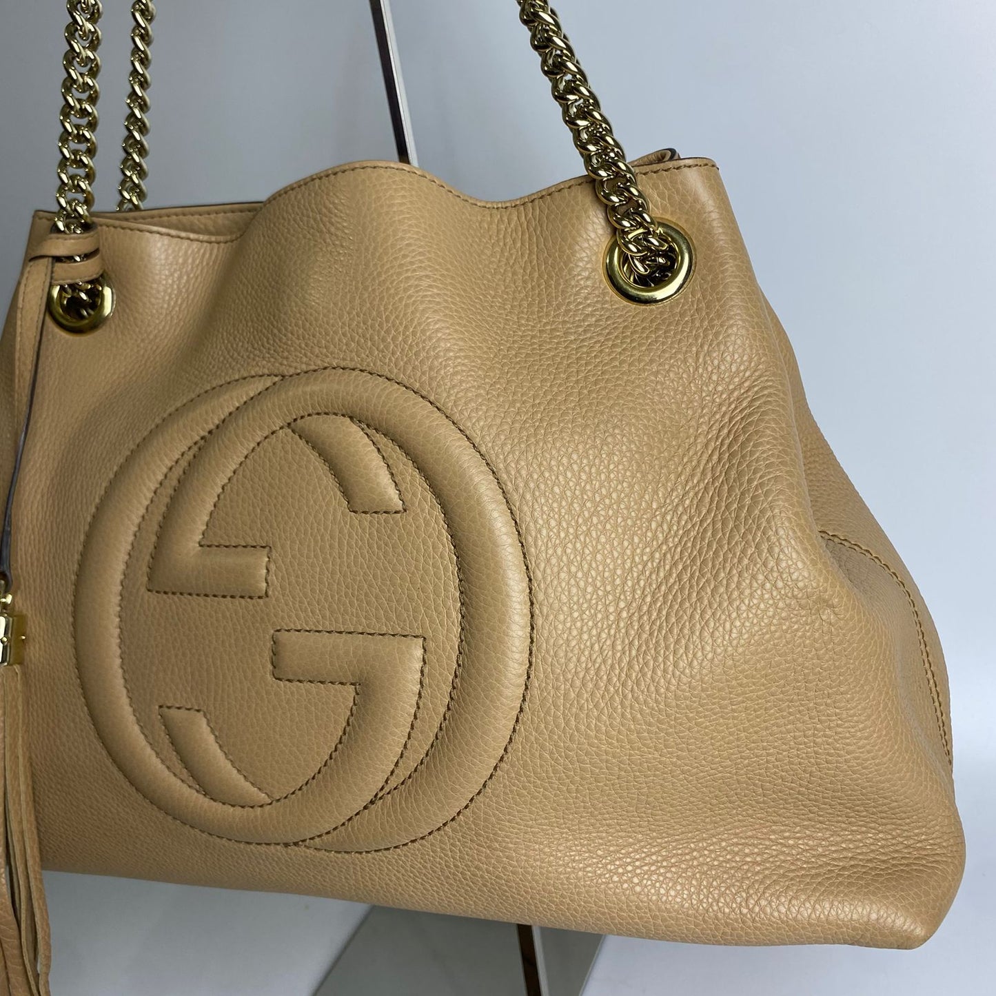 Gucci Soho Chain Tote Bag Beige
