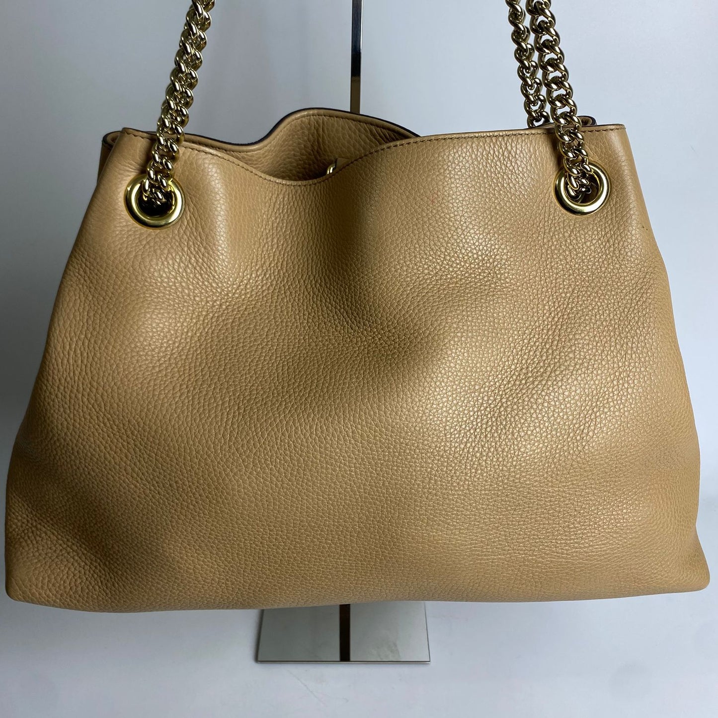 Gucci Soho Chain Tote Bag Beige
