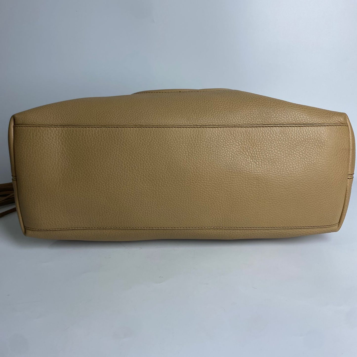 Gucci Soho Chain Tote Bag Beige
