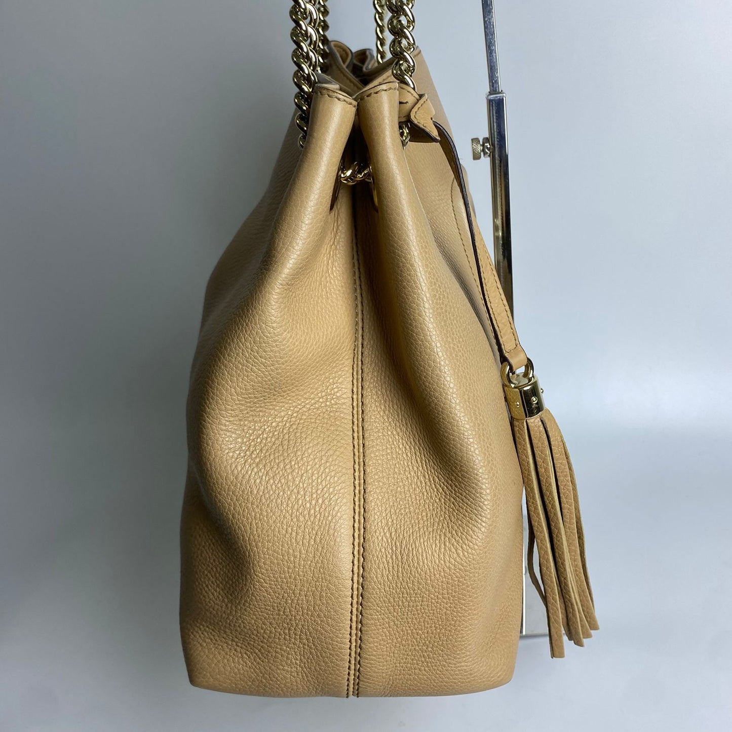Gucci Soho Chain Tote Bag Beige