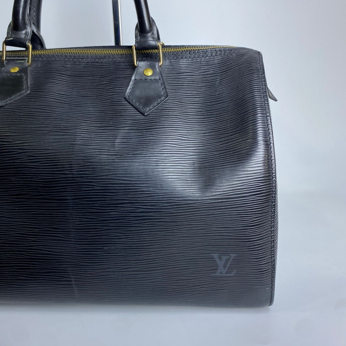 Louis Vuitton	Speedy 30 Epi Black