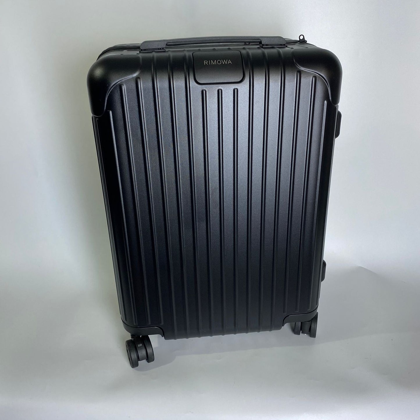 Rimowa	Cabin Original Aluminum Black