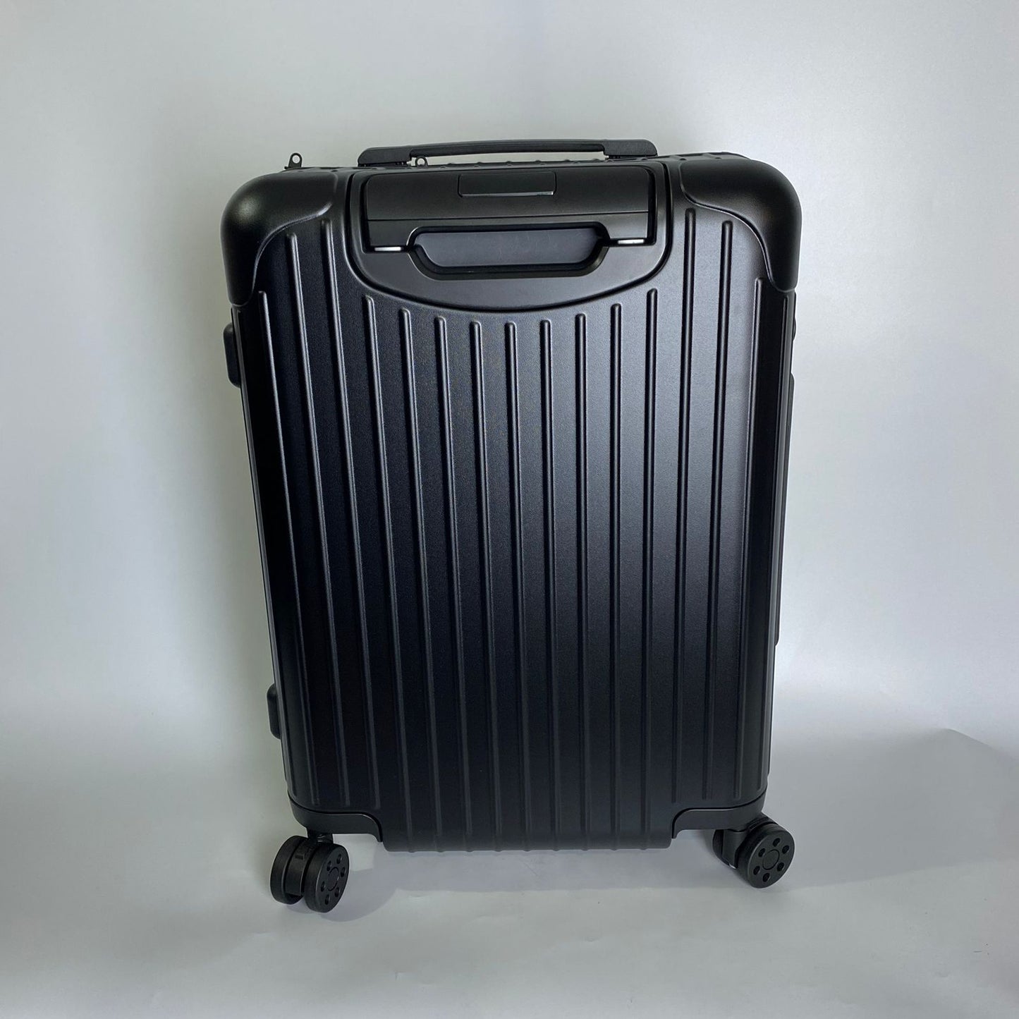 Rimowa	Cabin Original Aluminum Black