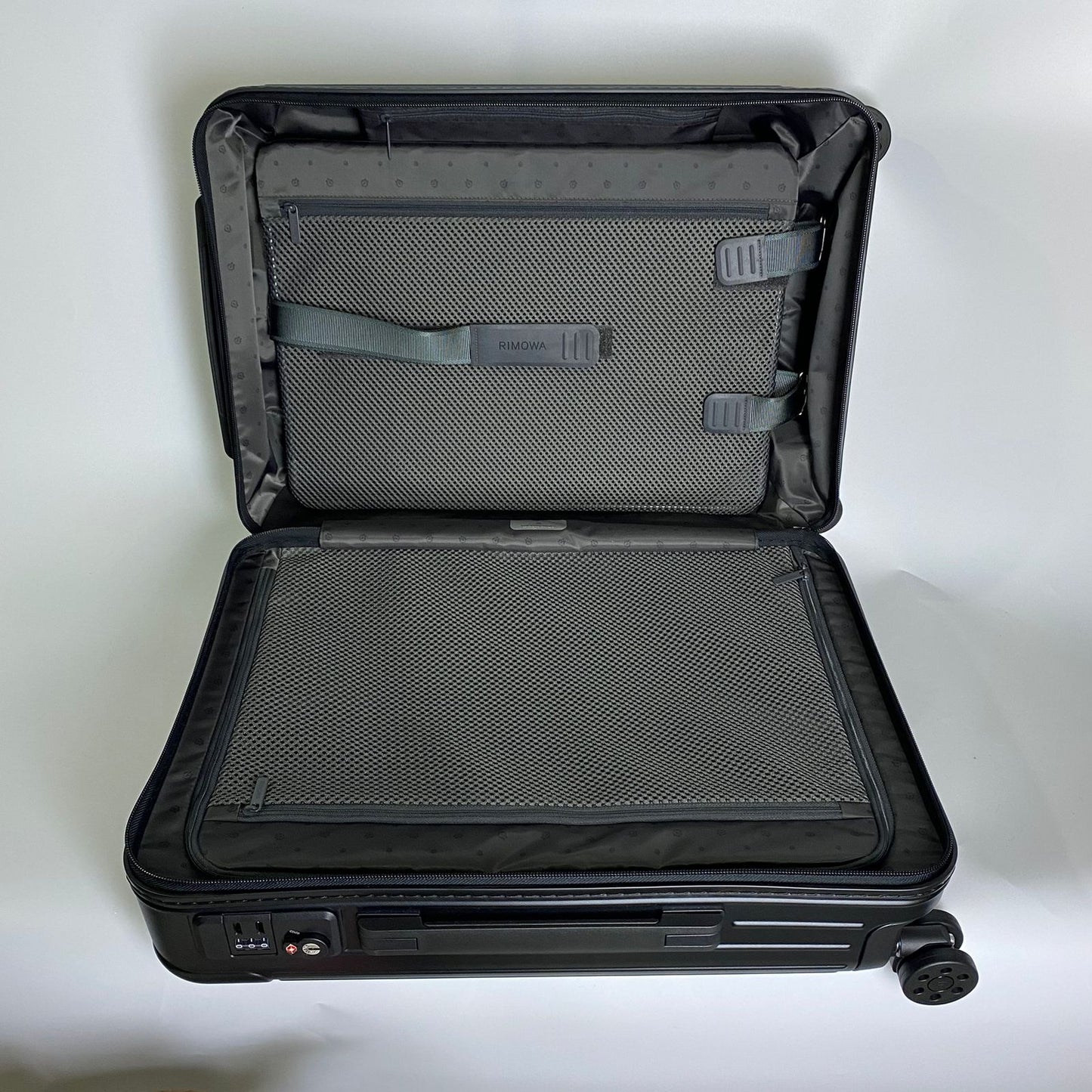 Rimowa	Cabin Original Aluminum Black