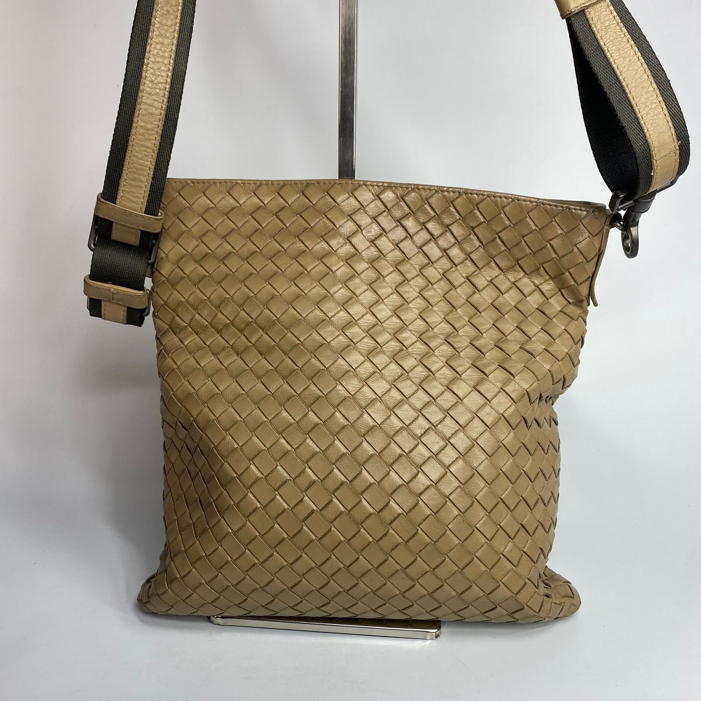 Bottega Veneta Intrecciato Messenger Bag Brown