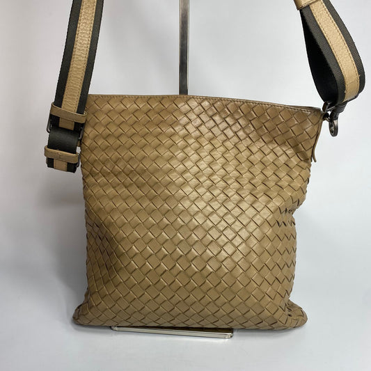 Bottega Veneta Intrecciato Messenger Bag Brown