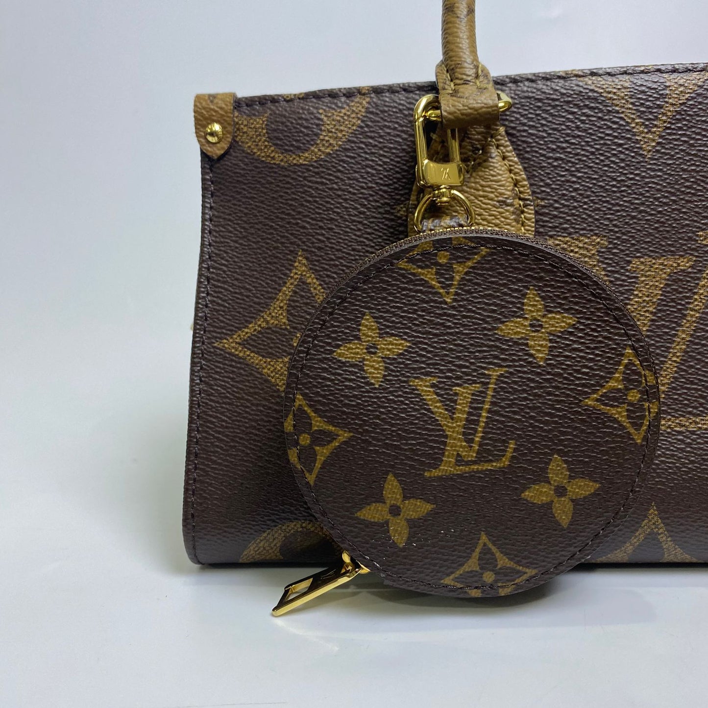 Louis Vuitton Eastwest Monogram