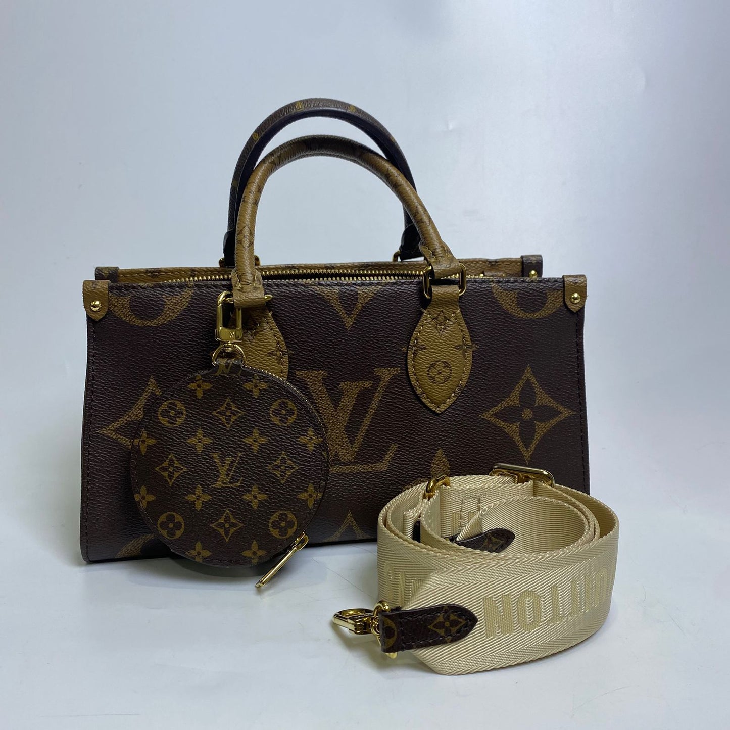 Louis Vuitton Eastwest Monogram