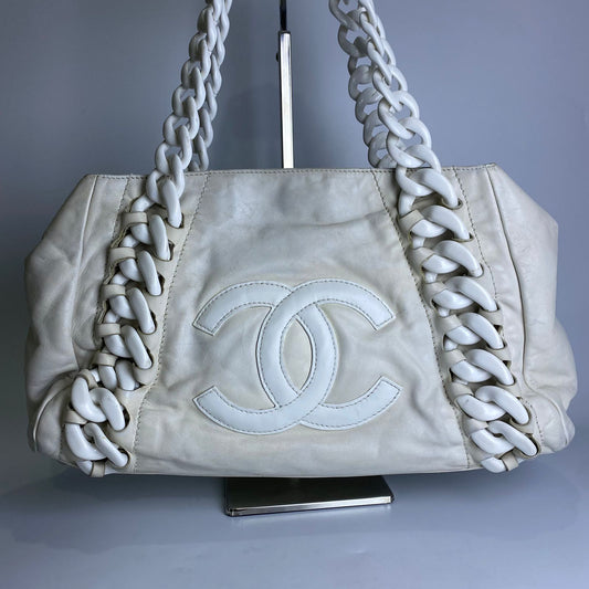 Chanel Modern Hobo Bag White