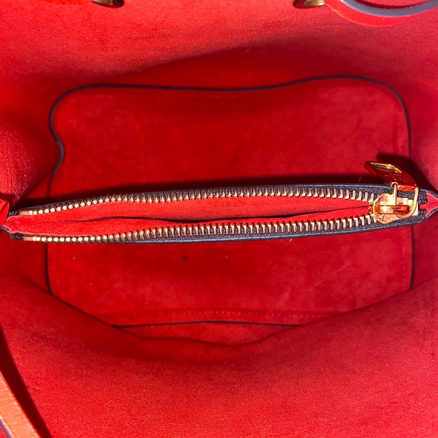 Louis Vuitton Neonoe MM Coquelicot Red