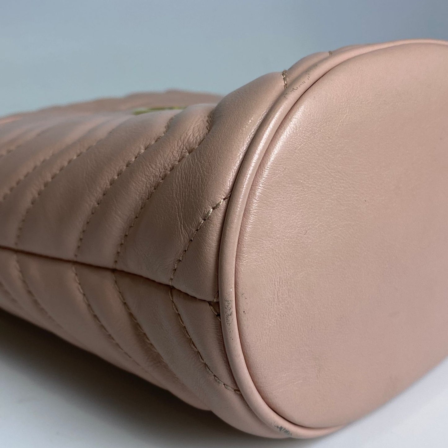 Gucci GG Marmont Mini Bucket Pink