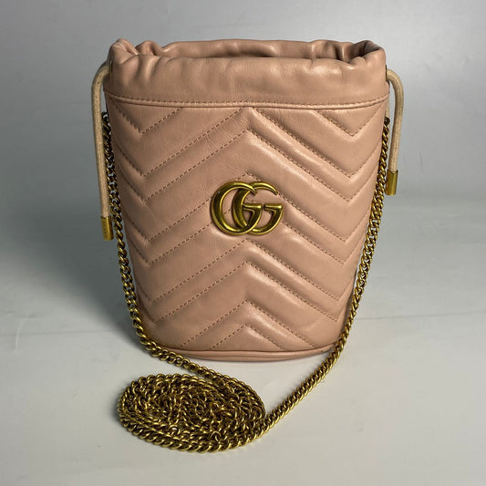 Gucci GG Marmont Mini Bucket Pink