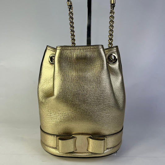 Ferragamo Vara bow bucket bag