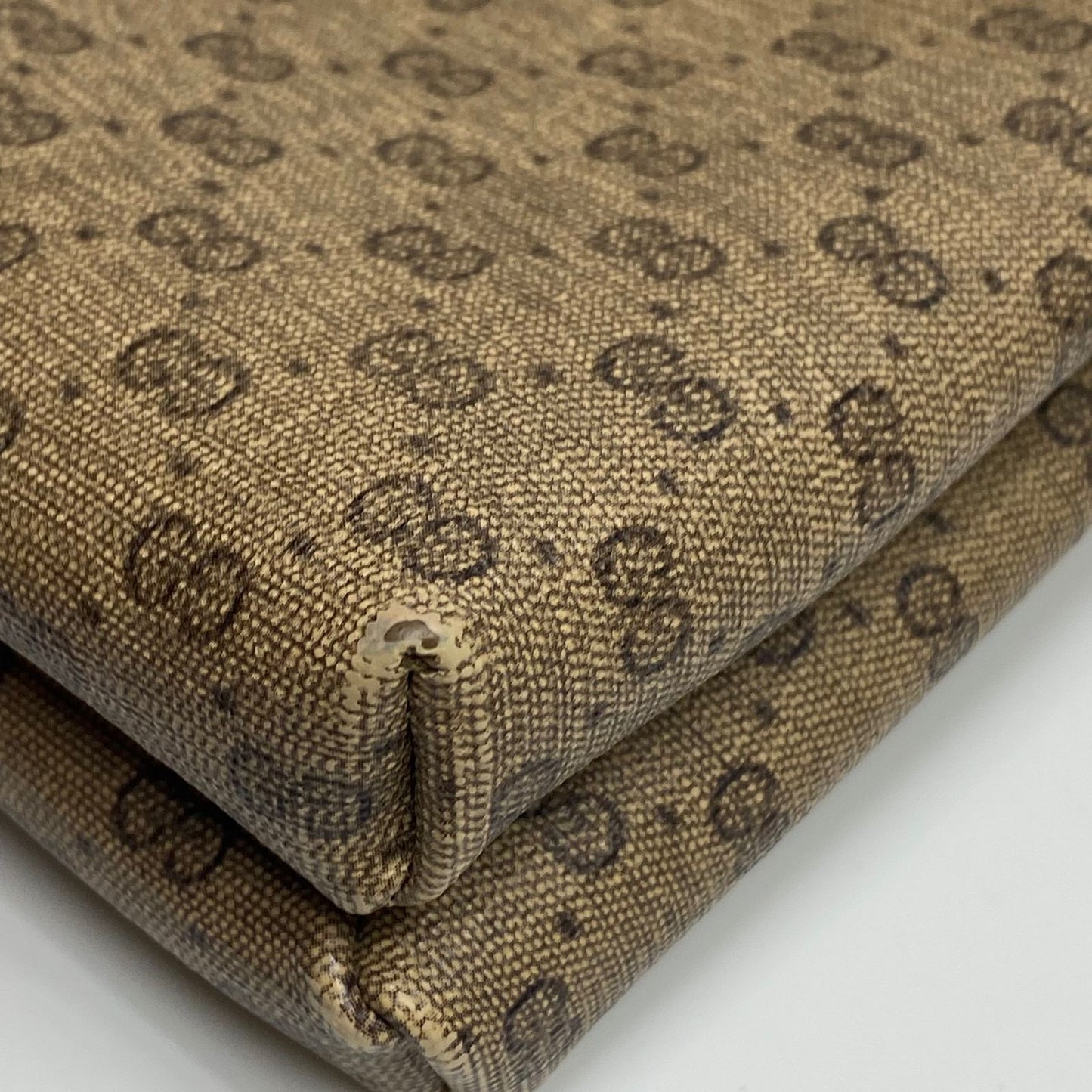 Gucci Vintage Crossbody Bag Signature GG Mono Canvas Tan