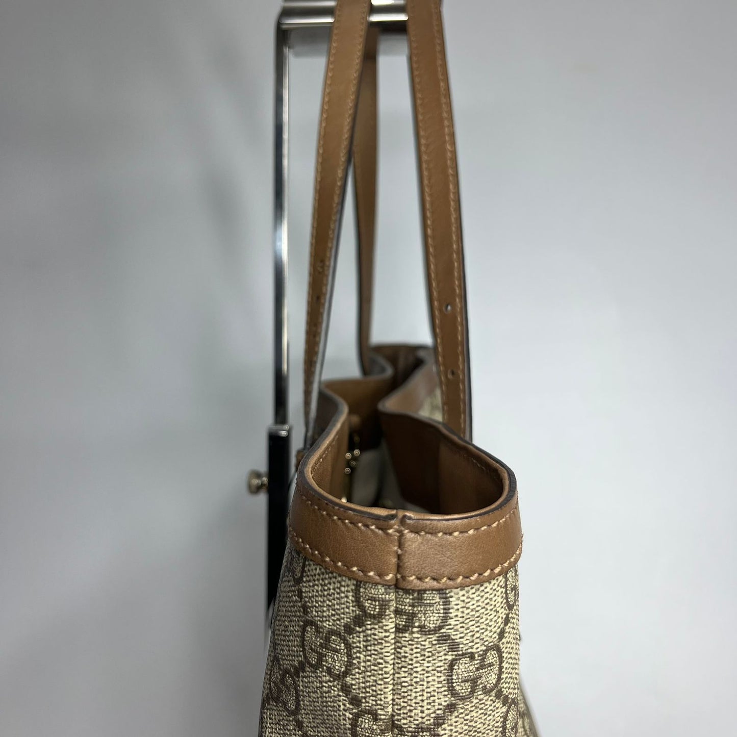 Gucci Supreme Tote Bag Brown Trims