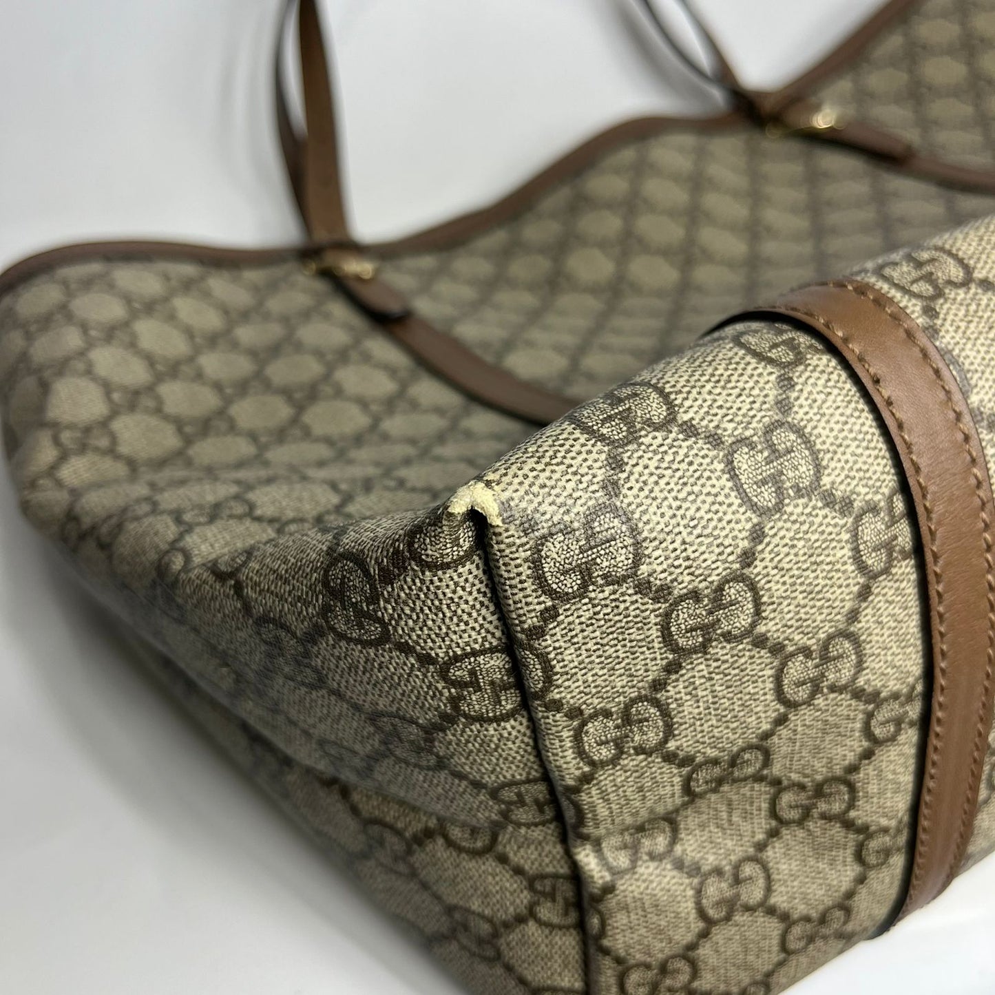Gucci Supreme Tote Bag Brown Trims