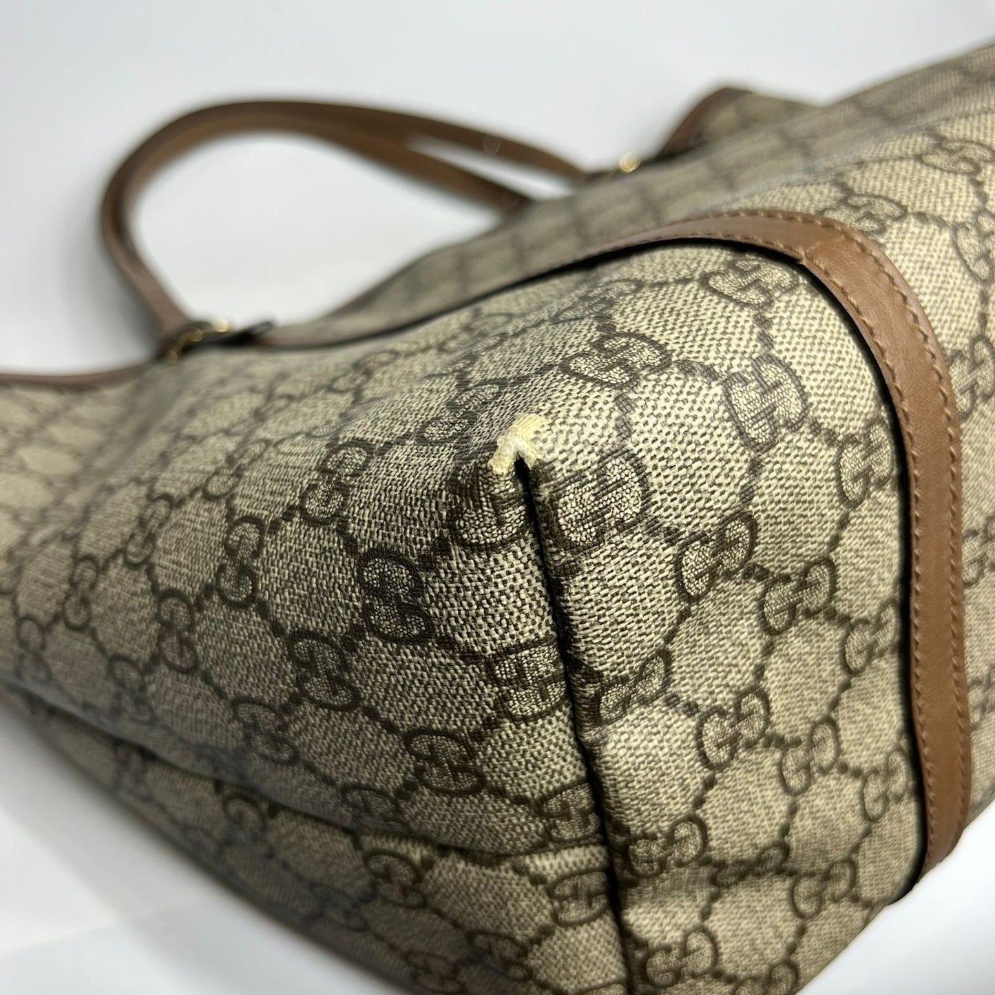 Gucci Supreme Tote Bag Brown Trims